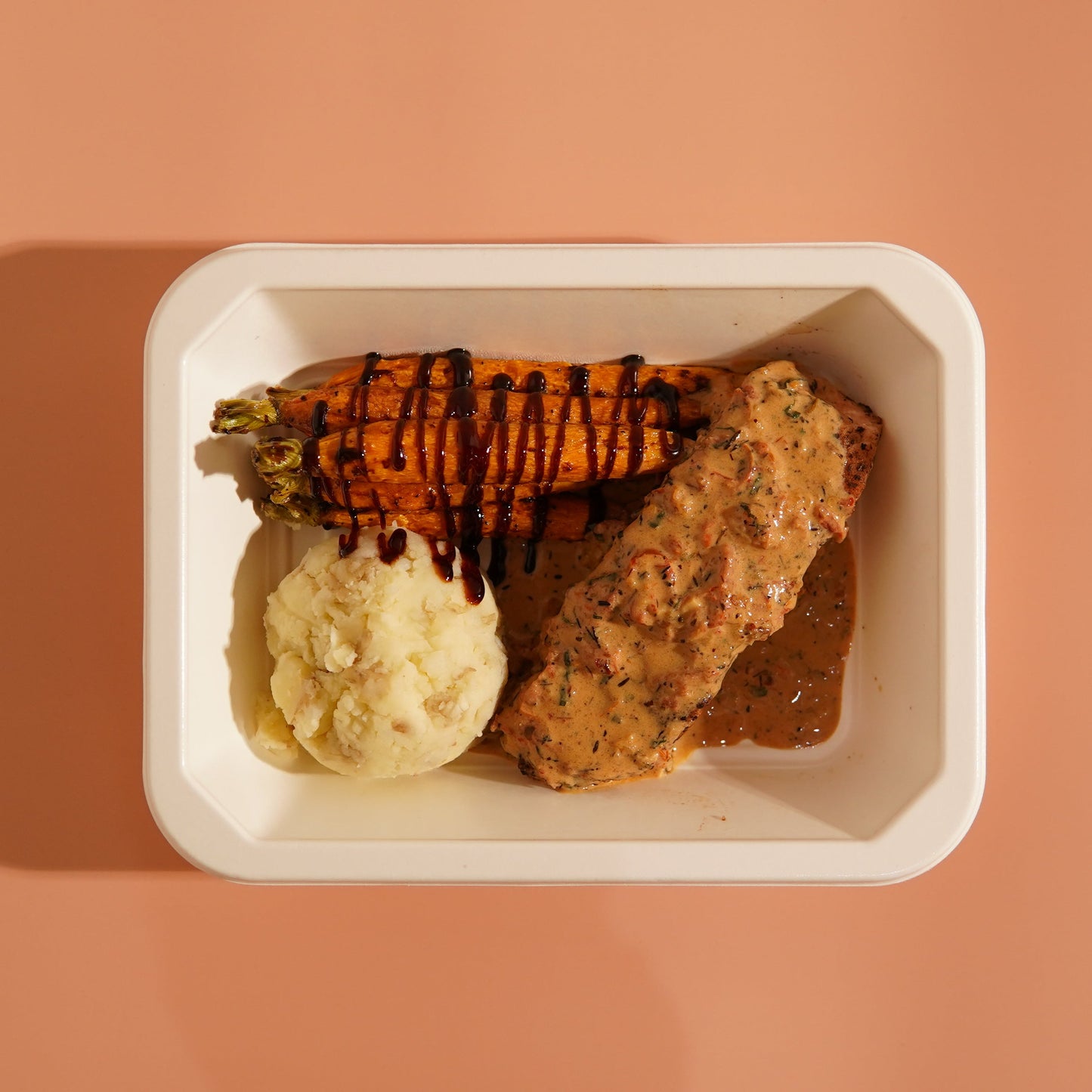 Creamy Salmon with Balsamic Carrots