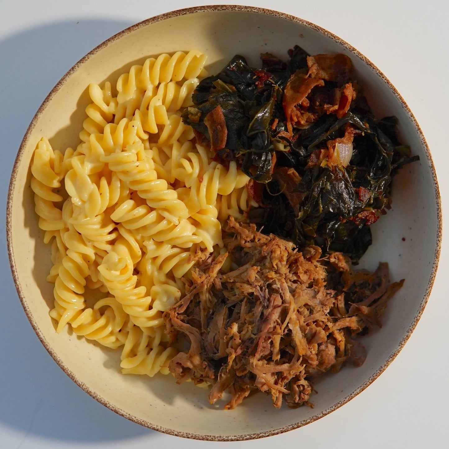 Pulled Pork with Mac N Cheese