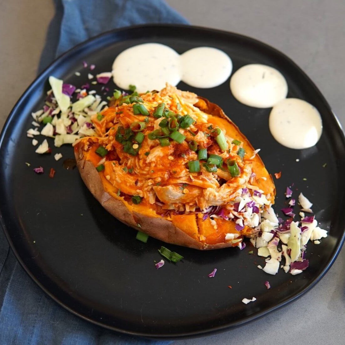 Camote Relleno De Pollo Búfalo